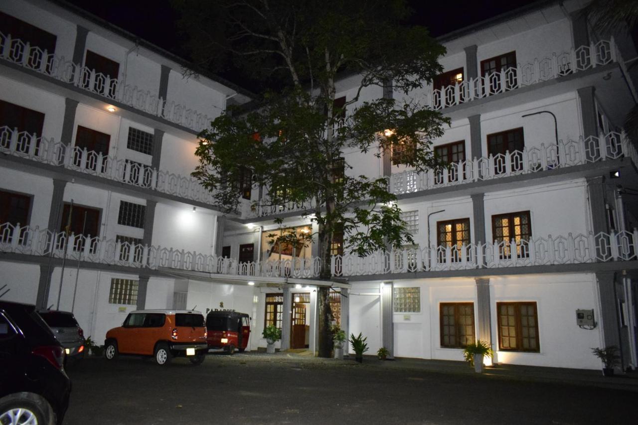 Paradise Inn Kandy Exterior photo